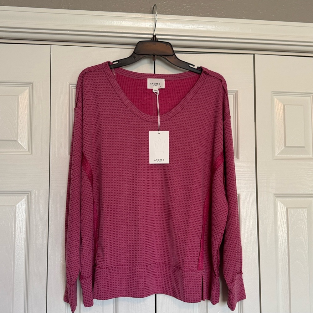 Andrée by Unit Top NEW